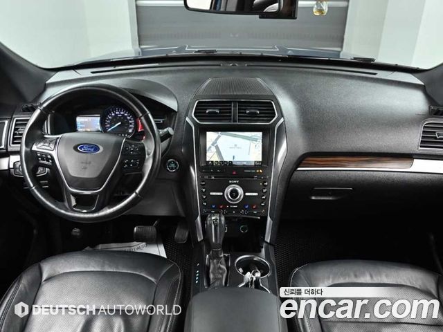 FORD 익스플로러 2.3 리미티드 4WD 2018 - photo 7 - Import Corée du Sud | International Cars