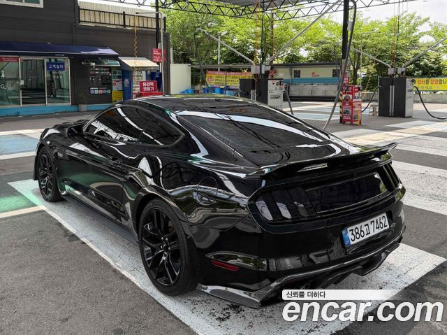 FORD 머스탱 GT Coupé 2017 - photo 5 - Import Corée du Sud | International Cars