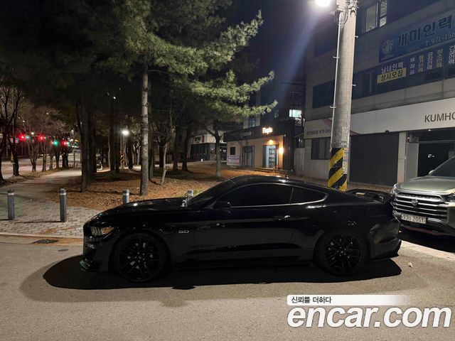 FORD 머스탱 GT Coupé 2017 - photo 8 - Import Corée du Sud | International Cars