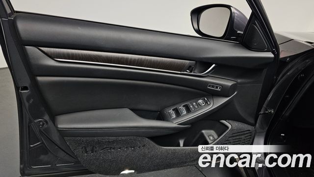HONDA 어코드 10세대 2.0 하이브리드 Touring 2019 - photo 13 - Import Corée du Sud | International Cars