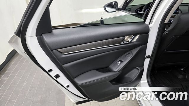 HONDA 어코드 10세대 1.5 Turbo 2019 - photo 15 - Import Corée du Sud | International Cars