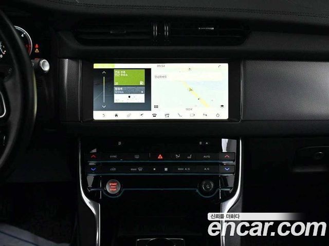 JAGUAR XF (X260) 20d 프레스티지 2017 - photo 14 - Import Corée du Sud | International Cars