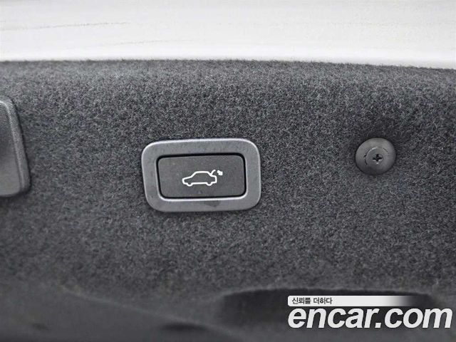 JAGUAR XF (X260) 20d 프레스티지 2017 - photo 20 - Import Corée du Sud | International Cars