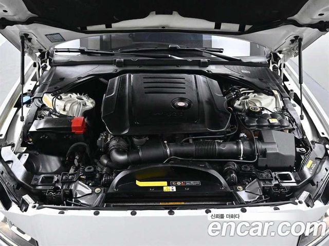 JAGUAR XF (X260) 20d 프레스티지 2017 - photo 6 - Import Corée du Sud | International Cars