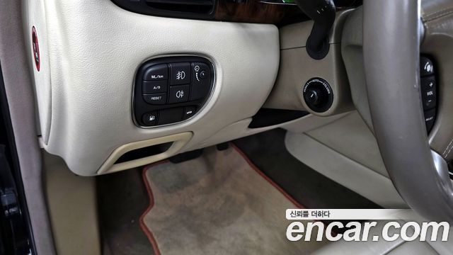 JAGUAR XJ-8 4.2 2004 - photo 16 - Import Corée du Sud | International Cars