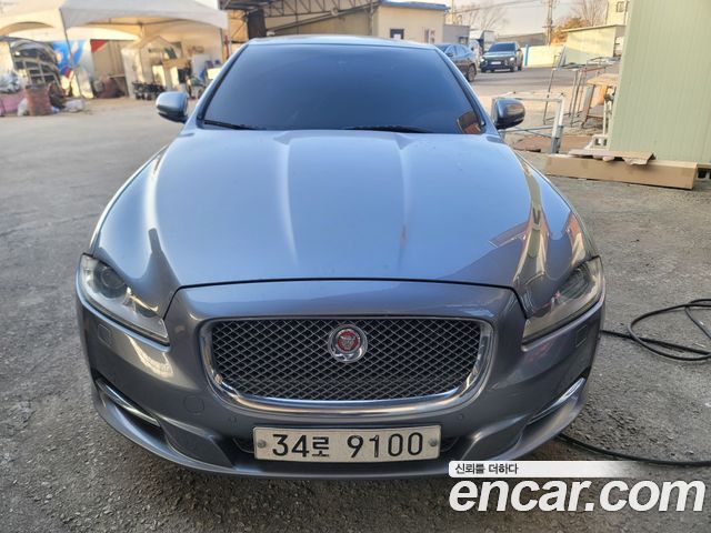 JAGUAR All New XJ 3.0D Premium Luxury LWB 2014