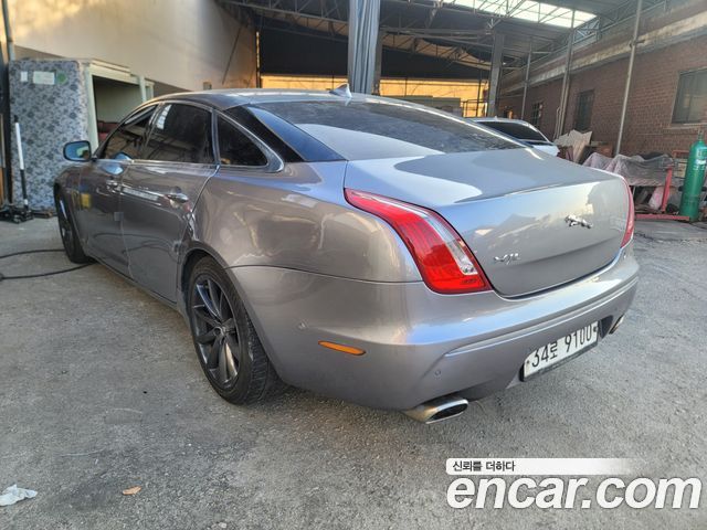 JAGUAR All New XJ 3.0D Premium Luxury LWB 2014 - photo 6 - Import Corée du Sud | International Cars