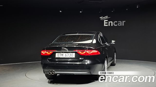 JAGUAR XF (X260) 20d 포트폴리오 AWD 2018 - photo 4 - Import Corée du Sud | International Cars
