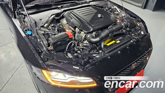 JAGUAR XF (X260) 20d 포트폴리오 AWD 2018 - photo 6 - Import Corée du Sud | International Cars