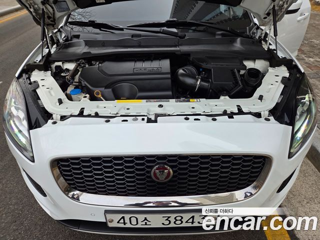 JAGUAR E-PACE P250 SE 2018 - photo 6 - Import Corée du Sud | International Cars