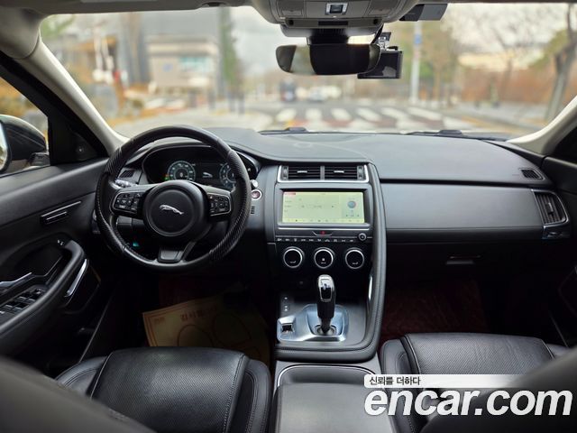 JAGUAR E-PACE P250 SE 2018 - photo 7 - Import Corée du Sud | International Cars