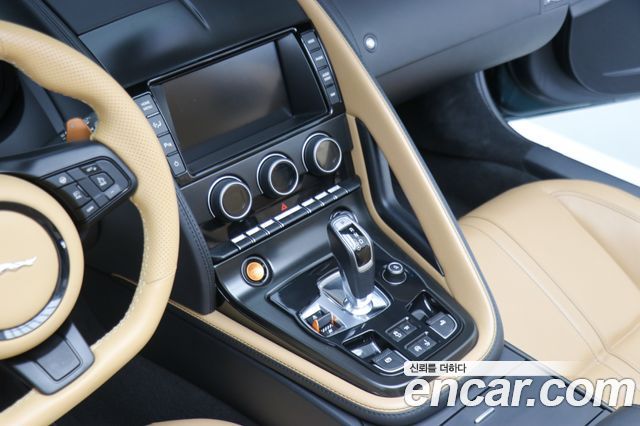 JAGUAR F-TYPE 5.0 S Convertible 2015 - photo 13 - Import Corée du Sud | International Cars
