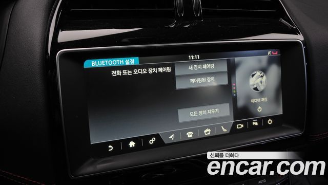 JAGUAR XE 20d RSport 2018 - photo 17 - Import Corée du Sud | International Cars