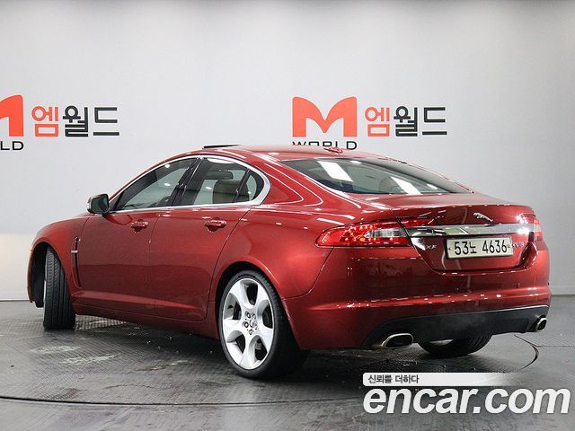 JAGUAR XF 4.2 SC 2009 - photo 4 - Import Corée du Sud | International Cars