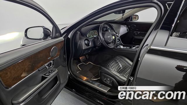 JAGUAR All New XJ 3.0D XJ50 LWB 2019 - photo 10 - Import Corée du Sud | International Cars