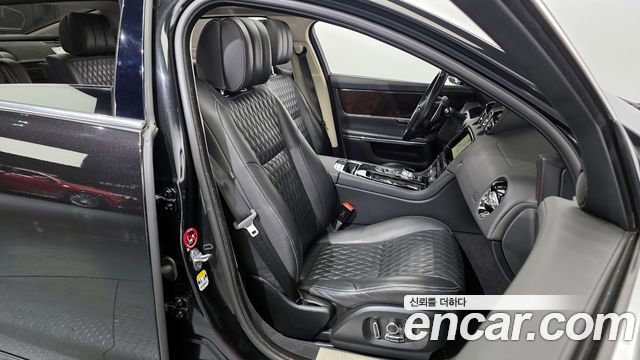 JAGUAR All New XJ 3.0D XJ50 LWB 2019 - photo 12 - Import Corée du Sud | International Cars