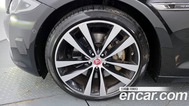 JAGUAR All New XJ 3.0D XJ50 LWB 2019 - photo 5 - Import Corée du Sud | International Cars