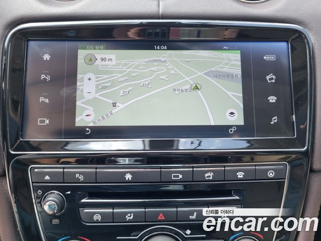 JAGUAR All New XJ 3.0D Premium Luxury LWB 2016 - photo 18 - Import Corée du Sud | International Cars