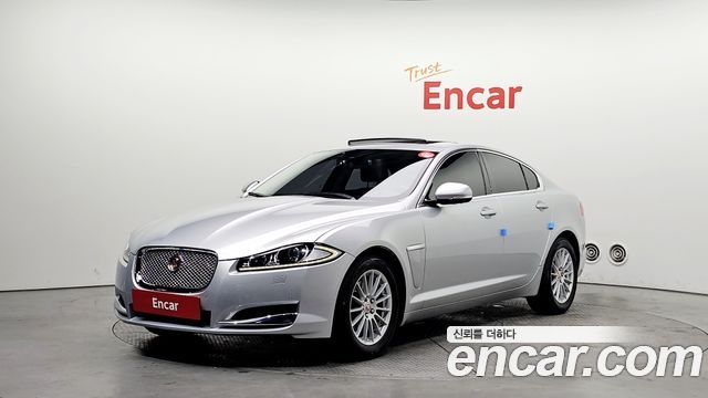 JAGUAR New XF 2.0 Luxury