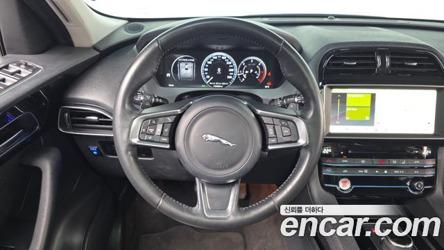 JAGUAR F-PACE 20d 프레스티지 2018 - photo 13 - Import Corée du Sud | International Cars