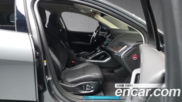 JAGUAR I-PACE EV400 First Edition 2019 - photo 11 - Import Corée du Sud | International Cars