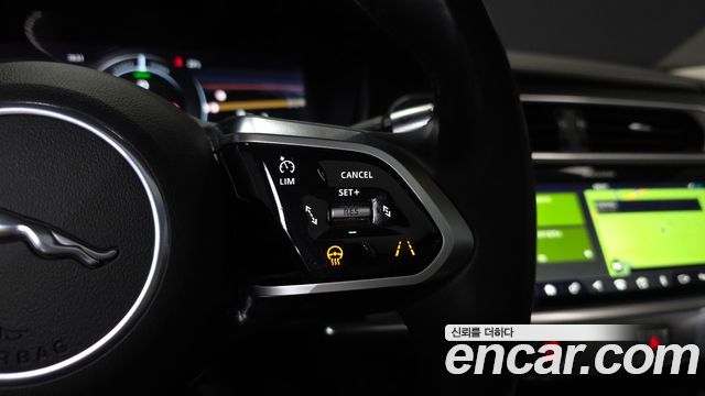 JAGUAR I-PACE EV400 First Edition 2019 - photo 16 - Import Corée du Sud | International Cars