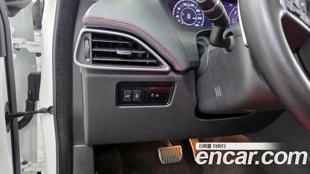 JAGUAR F-PACE 20d R-Sport 2019 - photo 16 - Import Corée du Sud | International Cars