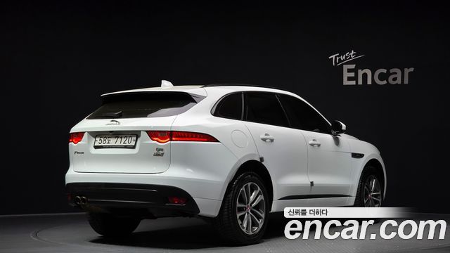 JAGUAR F-PACE 20d R-Sport 2019 - photo 2 - Import Corée du Sud | International Cars