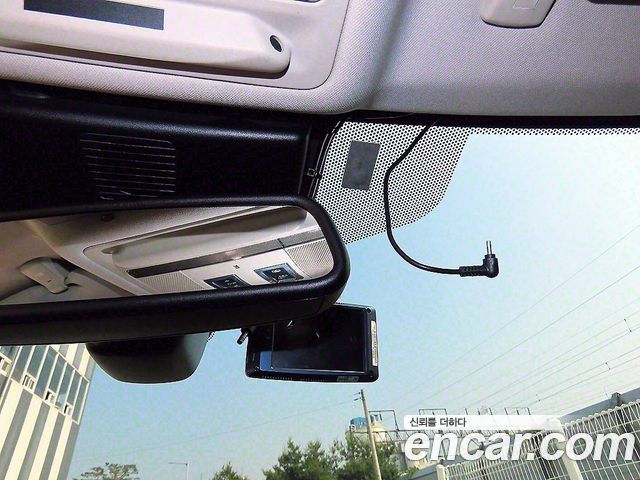 JAGUAR XE 20d 프레스티지 AWD 2017 - photo 18 - Import Corée du Sud | International Cars