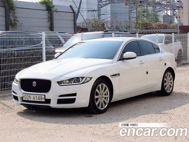 JAGUAR XE 20d 프레스티지 AWD 2017 - photo 23 - Import Corée du Sud | International Cars