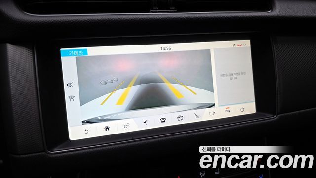 JAGUAR XF (X260) 25t 프레스티지 2018 - photo 21 - Import Corée du Sud | International Cars