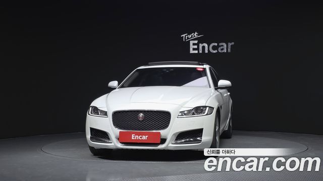 JAGUAR XF (X260) 25t 프레스티지 2018 - photo 3 - Import Corée du Sud | International Cars