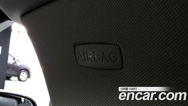 JAGUAR XF (X260) 25t 프레스티지 2018 - photo 34 - Import Corée du Sud | International Cars