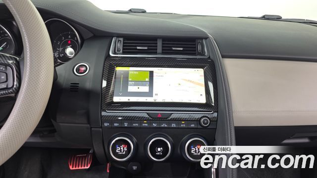 JAGUAR E-PACE P250 S 2018 - photo 14 - Import Corée du Sud | International Cars