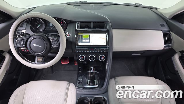 JAGUAR E-PACE P250 S 2018 - photo 7 - Import Corée du Sud | International Cars