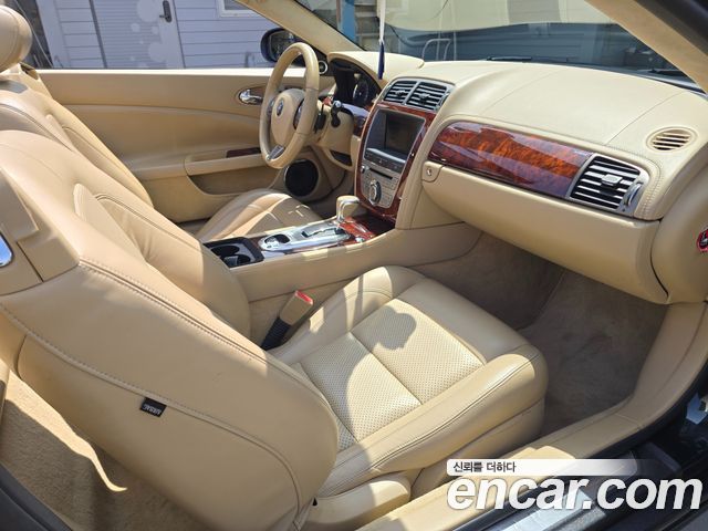 JAGUAR XKR 4.2 Convertible 2008 - photo 14 - Import Corée du Sud | International Cars