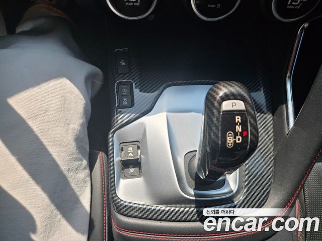 JAGUAR E-PACE P250 First Edition 2018 - photo 14 - Import Corée du Sud | International Cars