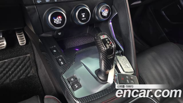 JAGUAR E-PACE P250 First Edition 2018 - photo 12 - Import Corée du Sud | International Cars