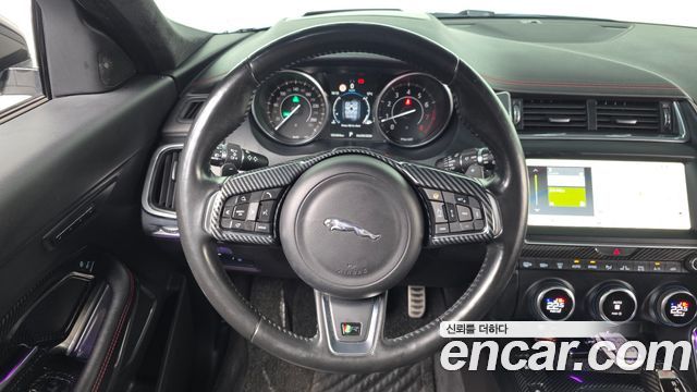 JAGUAR E-PACE P250 First Edition 2018 - photo 19 - Import Corée du Sud | International Cars