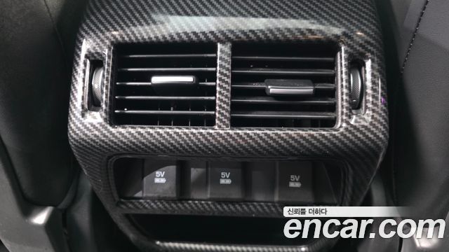 JAGUAR E-PACE P250 First Edition 2018 - photo 29 - Import Corée du Sud | International Cars