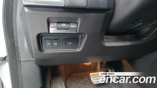 JAGUAR E-PACE P250 First Edition 2018 - photo 32 - Import Corée du Sud | International Cars