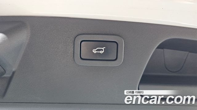 JAGUAR E-PACE P250 First Edition 2018 - photo 35 - Import Corée du Sud | International Cars