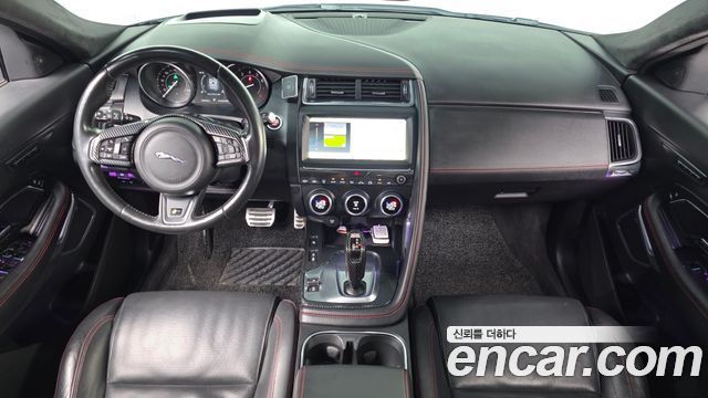 JAGUAR E-PACE P250 First Edition 2018 - photo 39 - Import Corée du Sud | International Cars