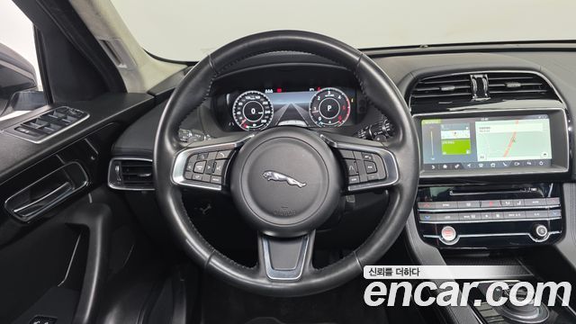 JAGUAR F-PACE 20d 프레스티지 2020 - photo 14 - Import Corée du Sud | International Cars