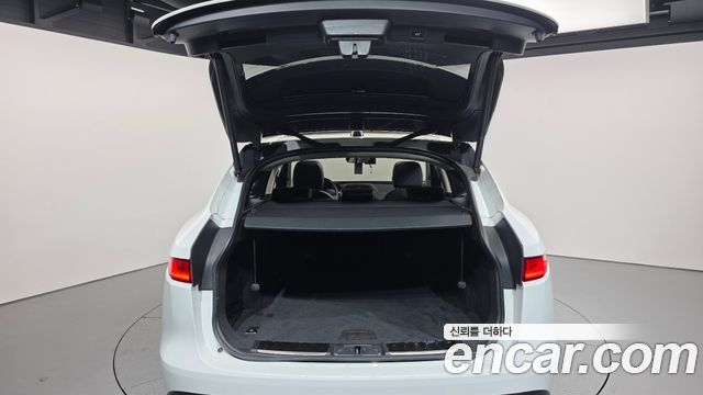JAGUAR F-PACE 20d 프레스티지 2020 - photo 20 - Import Corée du Sud | International Cars