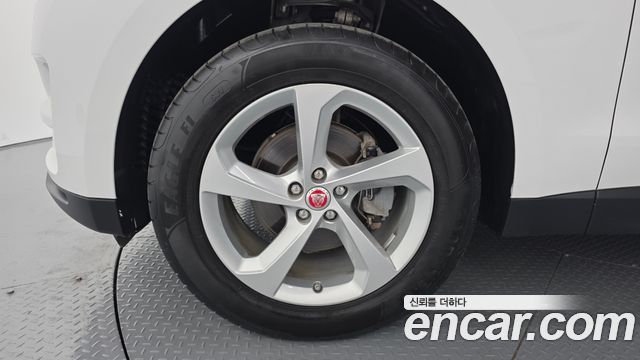 JAGUAR F-PACE 20d 프레스티지 2020 - photo 5 - Import Corée du Sud | International Cars