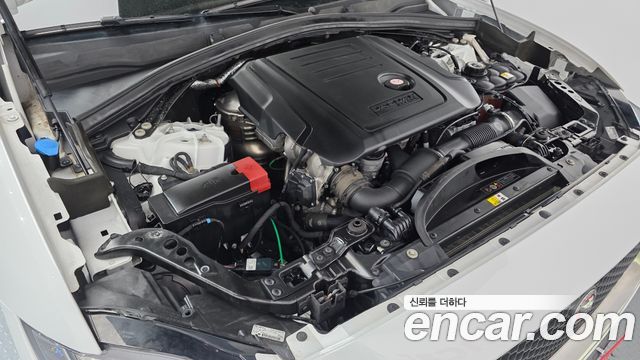 JAGUAR F-PACE 20d 프레스티지 2020 - photo 6 - Import Corée du Sud | International Cars