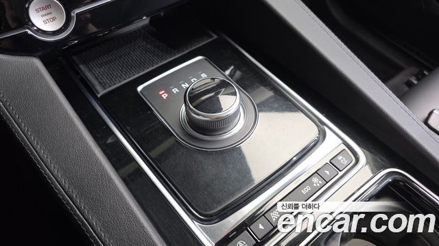 JAGUAR F-PACE 20d 프레스티지 2020 - photo 9 - Import Corée du Sud | International Cars