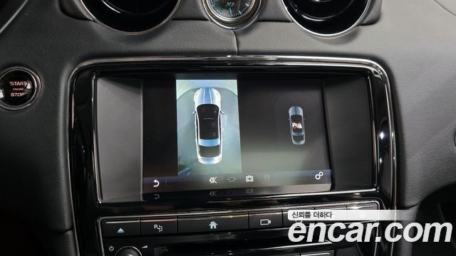 JAGUAR All New XJ 3.0D Premium Luxury LWB 2016 - photo 14 - Import Corée du Sud | International Cars