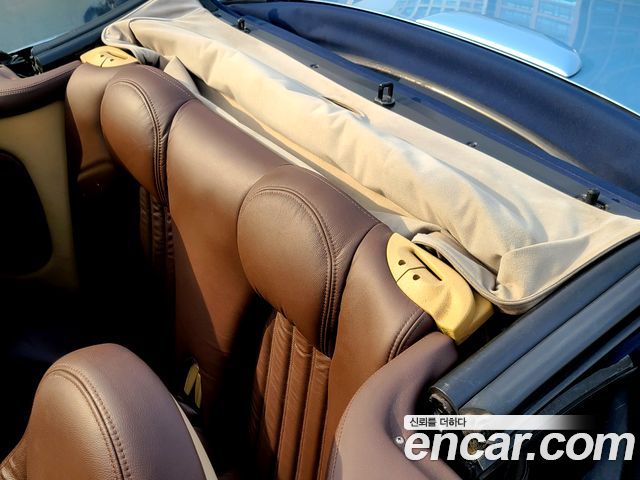 JAGUAR XK8 Convertible 1999 - photo 14 - Import Corée du Sud | International Cars